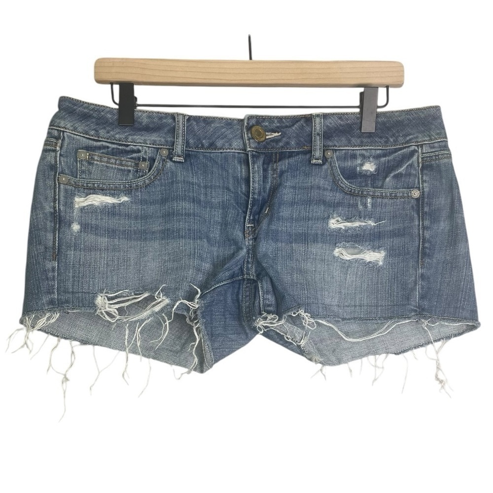 American Eagle Women’s Distressed Jean Shorts
